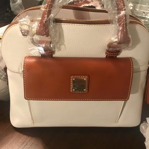 Absolutely beautiful Dooney&Bourke bag